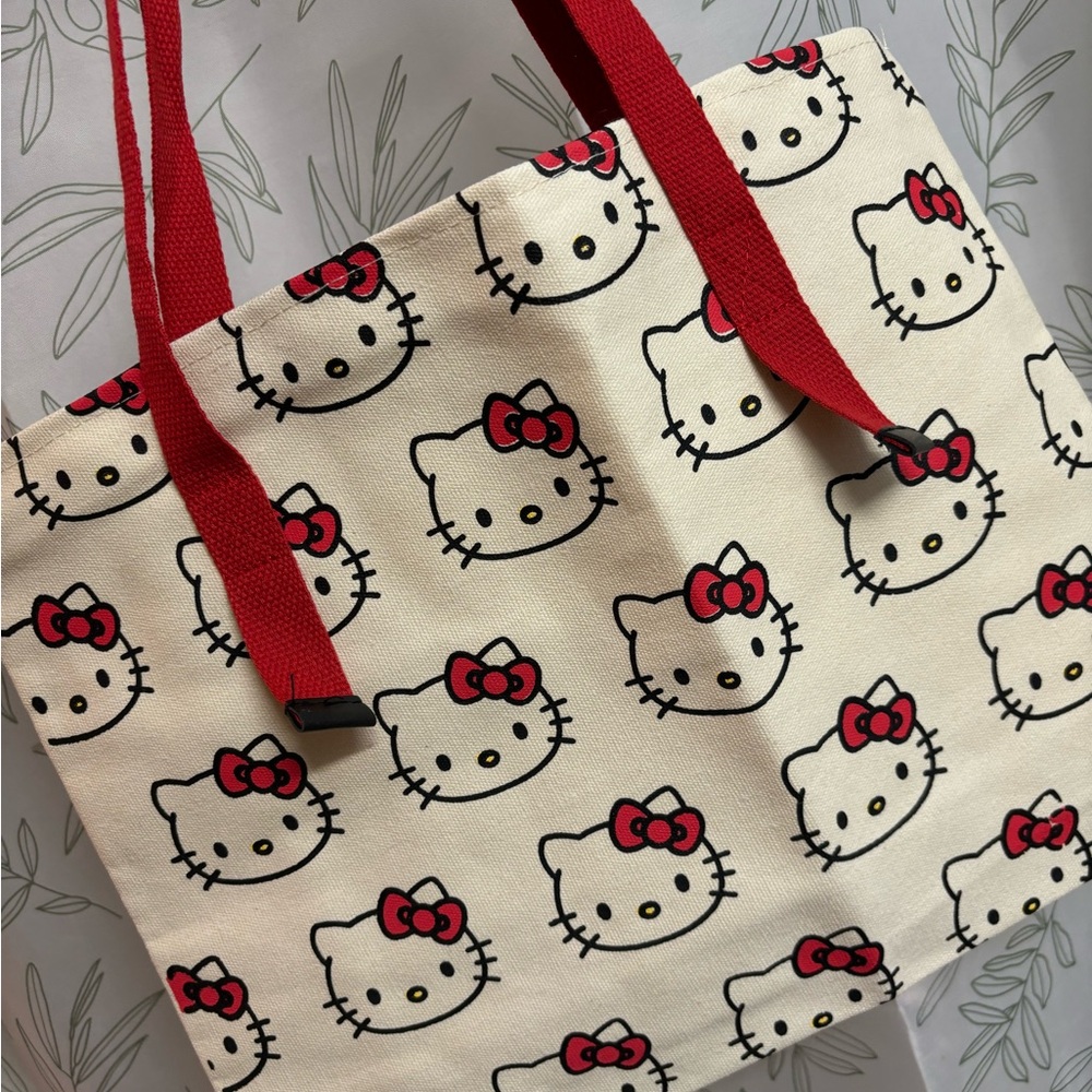💓SOLD💓Hello Kitty Tote